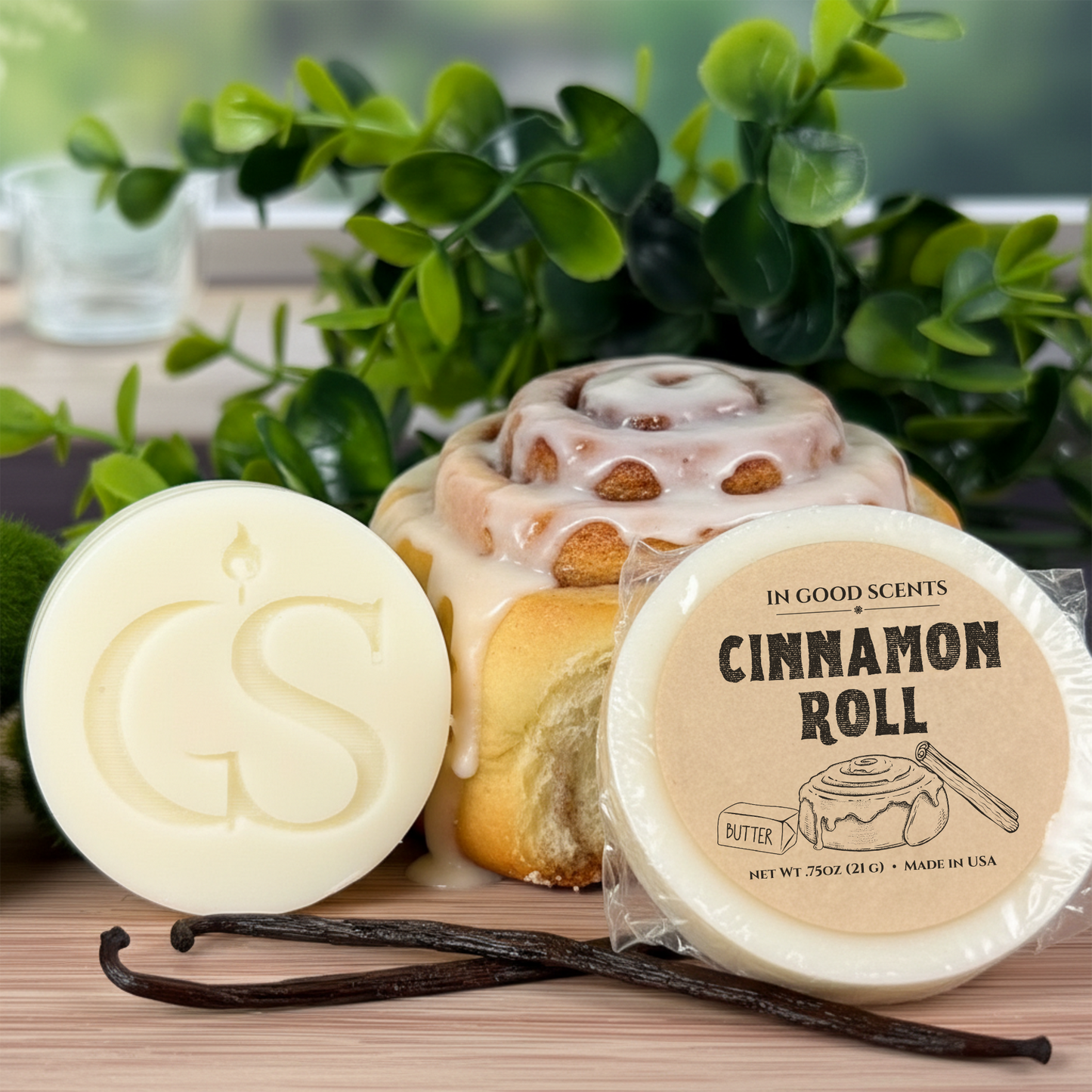 In Good Scents “Cinnamon Roll” 0.75oz wax melt tart (21g) with GS logo puck, iced cinnamon roll, and vanilla beans